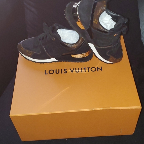RUN AWAY SNEAKER - Picture 1 of 1